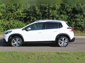 Used Peugeot 2008 2017 for sale - 78828179: Photo