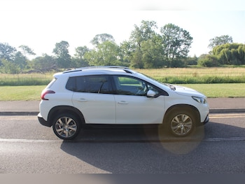 Used Peugeot 2008 2017 for sale - 78828179: Photo