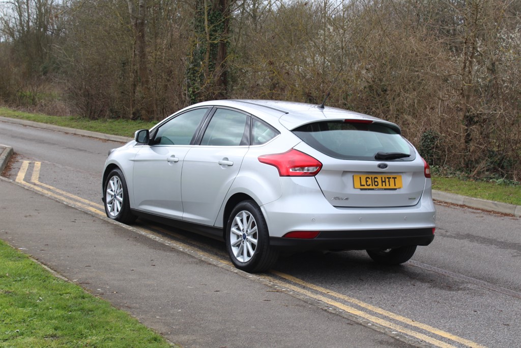 Used Ford Focus 2016 for sale - 77928006: Photo 3