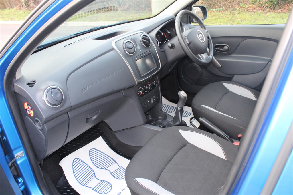 Used Dacia Sandero Stepway 2015 for sale - 77106220: Photo 10