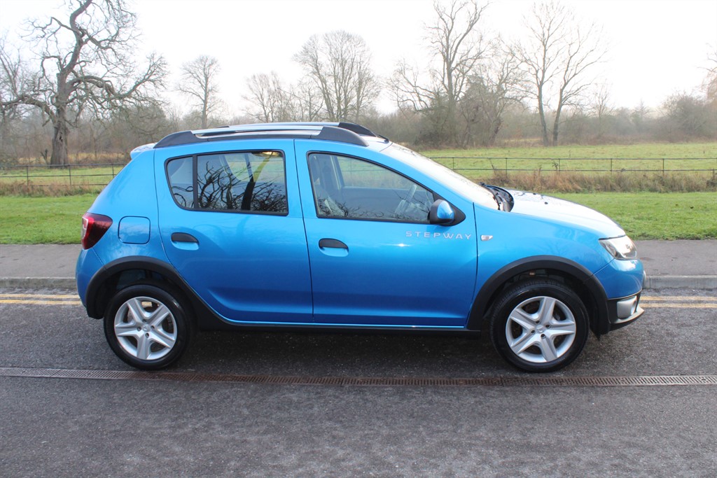 Used Dacia Sandero Stepway 2015 for sale - 77106220: Photo 5