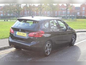 Used BMW 2 Series 2015 for sale - 76534141: Photo