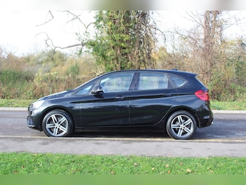 Used BMW 2 Series 2015 for sale - 76534141: Photo
