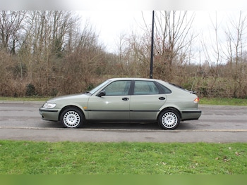 Used Saab 9-3 1998 for sale - 77718298: Photo