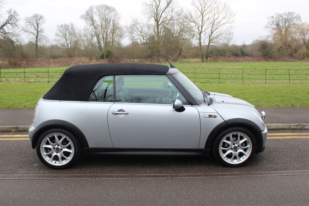 Used MINI Convertible 2007 for sale - 76375667: Photo 6