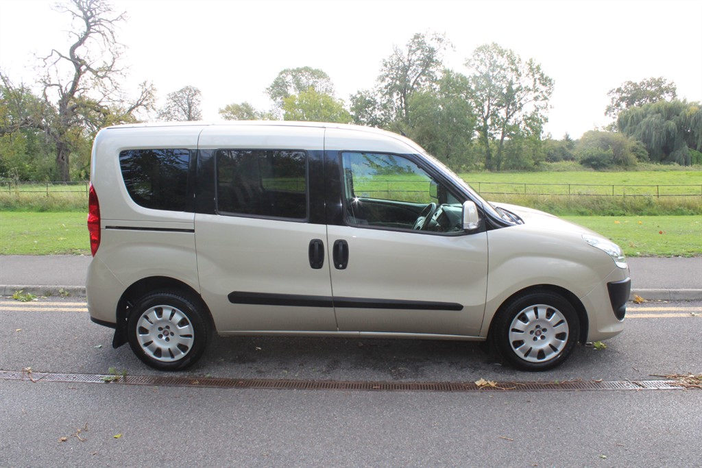 Used Fiat Doblo 2015 for sale - 75910720: Photo 2