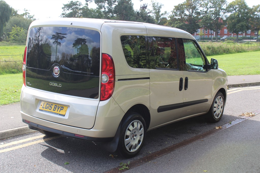 Used Fiat Doblo 2015 for sale - 75910720: Photo 4