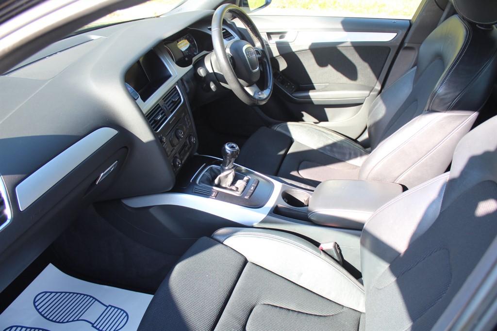 Used Audi A4 2011 for sale - 76117209: Photo 2