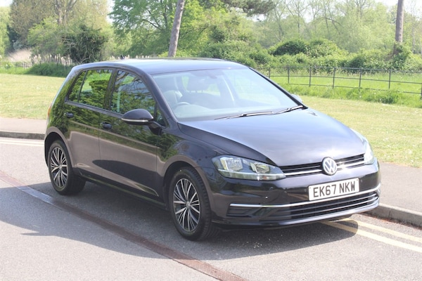 Used Volkswagen Golf 2017 for sale - 75572407: Photo 1