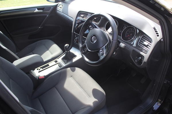 Used Volkswagen Golf 2017 for sale - 75572407: Photo 8