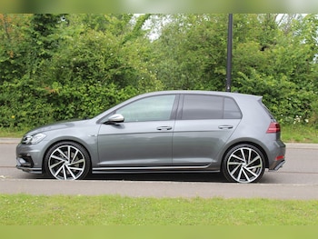 Used Volkswagen Golf 2018 for sale - 75571327: Photo