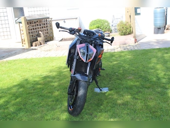 Used KTM Superduke 1290 2017 for sale - bike-77630989: Photo