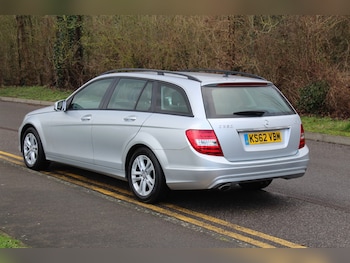 Used Mercedes-Benz C Class 2013 for sale - 77450100: Photo
