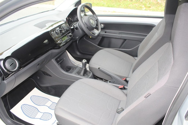 Used Volkswagen up! 2013 for sale - 76344214: Photo 9