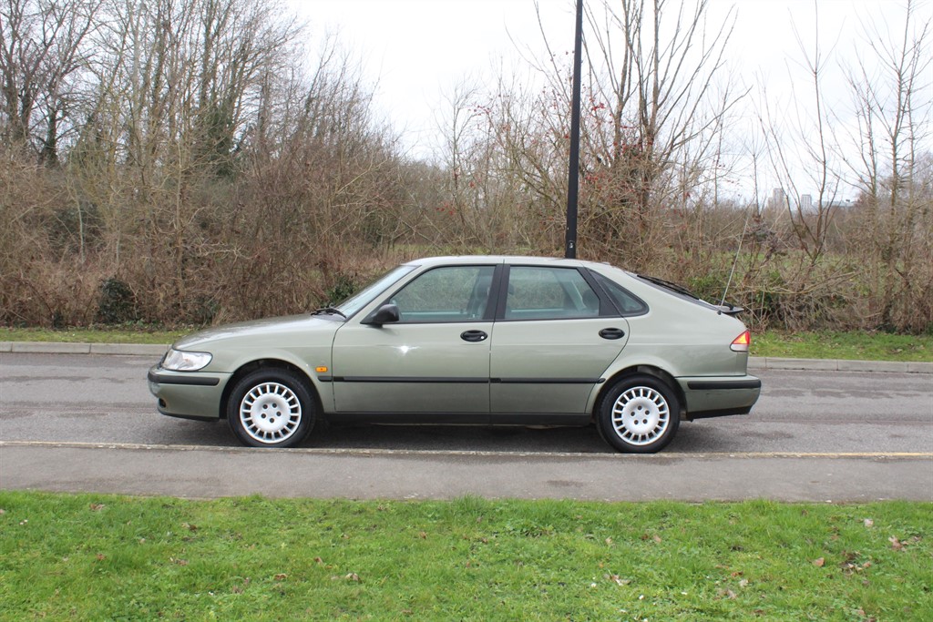 Used Saab 9-3 1998 for sale - 77641008: Photo 4