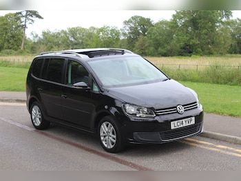 Used Volkswagen Touran 2014 for sale - 79287368: Photo