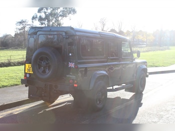Used Land Rover Defender 2002 for sale - 76796664: Photo