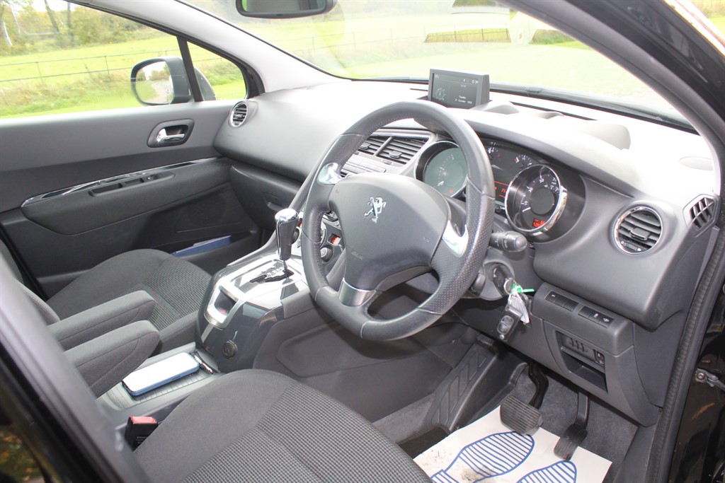 Used Peugeot 5008 2015 for sale - 76297774: Photo 5