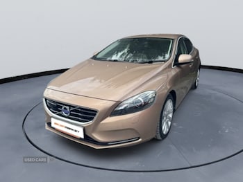 Used Volvo V40 2013 for sale - 75281067: Photo