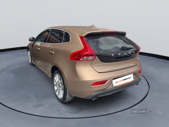 Used Volvo V40 2013 for sale - 75281067: Photo