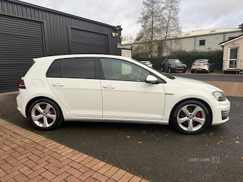 Used Volkswagen Golf 2014 for sale - 76866674: Photo