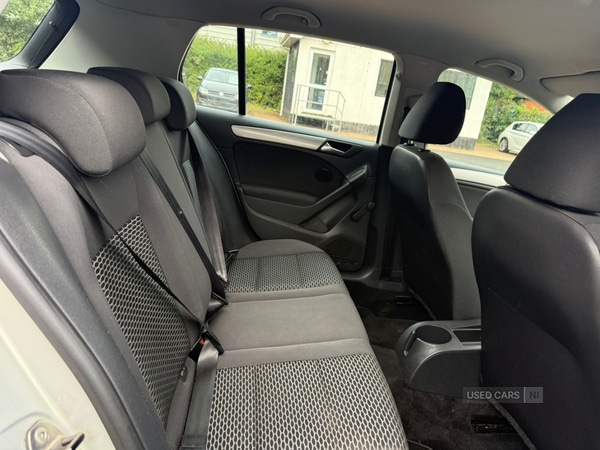 Used Volkswagen Golf 2009 for sale - 76240705: Photo 8