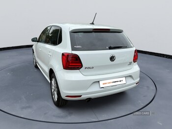 Used Volkswagen Polo 2015 for sale - 75721337: Photo