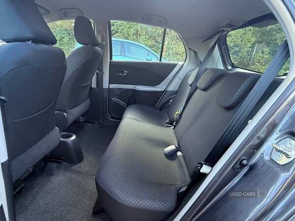 Used Toyota Yaris 2010 for sale - 76202030: Photo 13