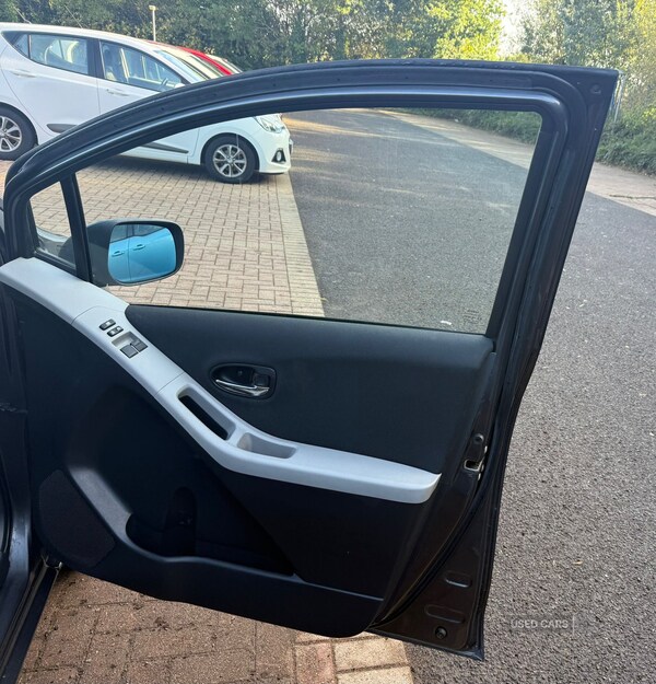 Used Toyota Yaris 2010 for sale - 76202030: Photo 15