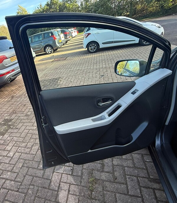 Used Toyota Yaris 2010 for sale - 76202030: Photo 16