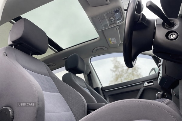 Used Volkswagen Touran for sale - 77893431: Photo 16