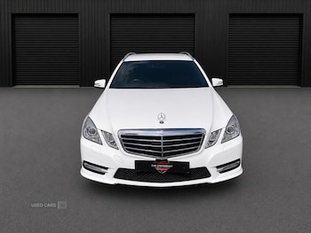 Used Mercedes-Benz E Class 2013 for sale - 79413673: Photo