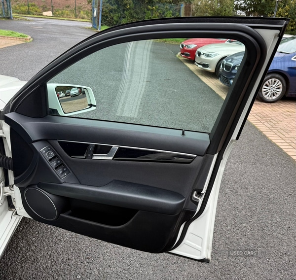 Used Mercedes-Benz C Class 2011 for sale - 77497795: Photo 15