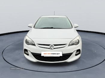 Used Vauxhall Astra 2015 for sale - 76201688: Photo 2