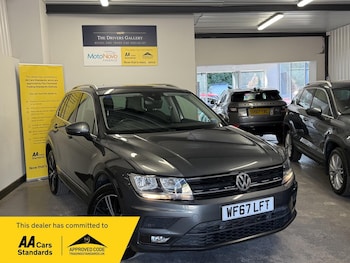 2017 (67) - 2.0 TDI SE Navigation Euro 6 (s/s) 5dr