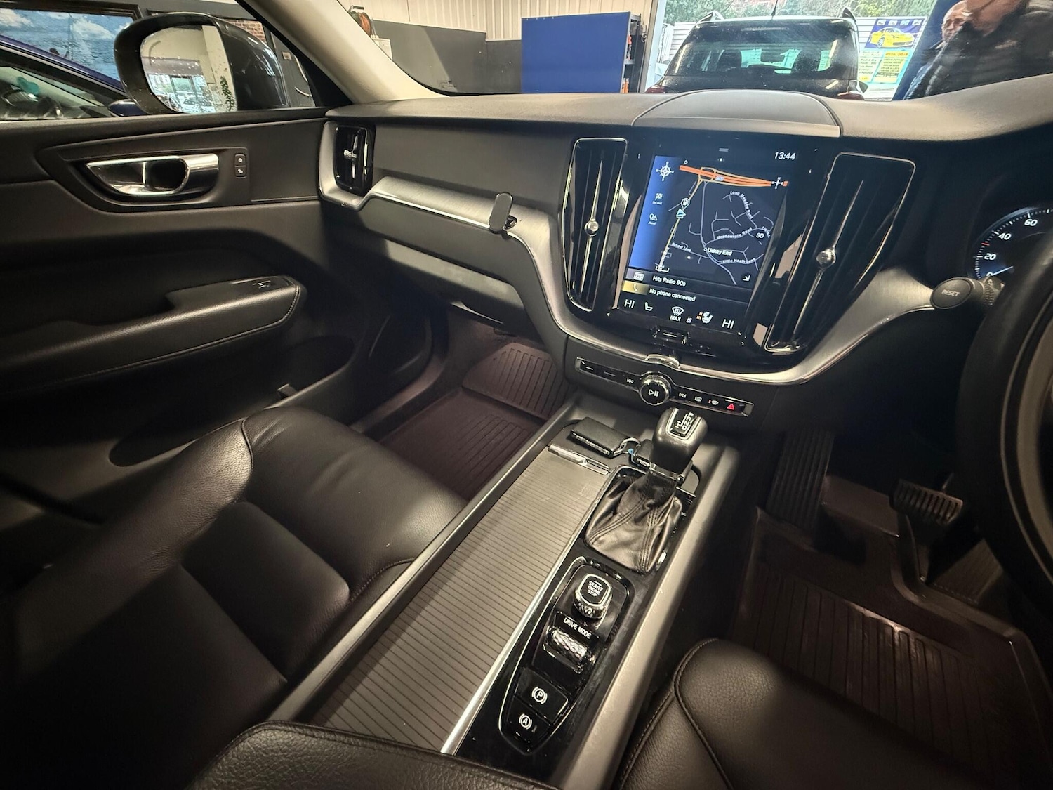 Used Volvo XC60 2018 for sale - 77538360: Photo 12