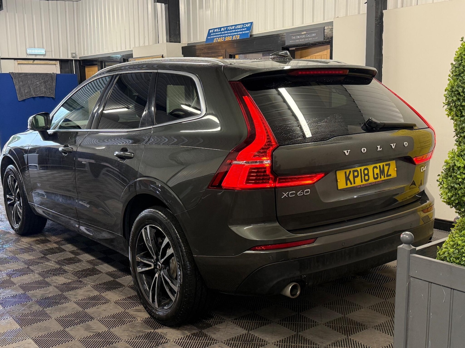 Used Volvo XC60 2018 for sale - 77538360: Photo 3