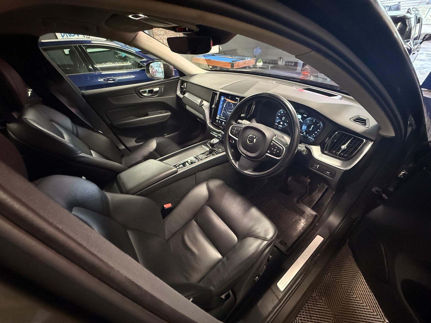 Used Volvo XC60 2018 for sale - 77538360: Photo 4