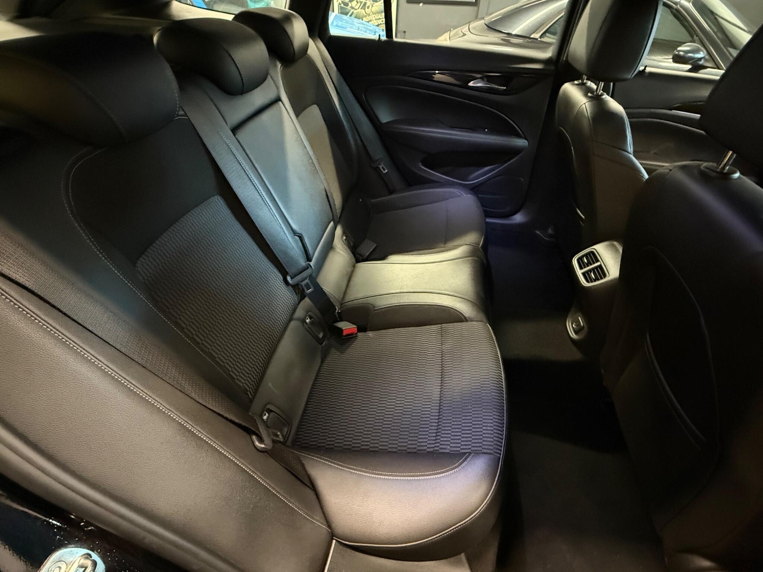 Used Vauxhall Insignia 2019 for sale - 77994442: Photo 13