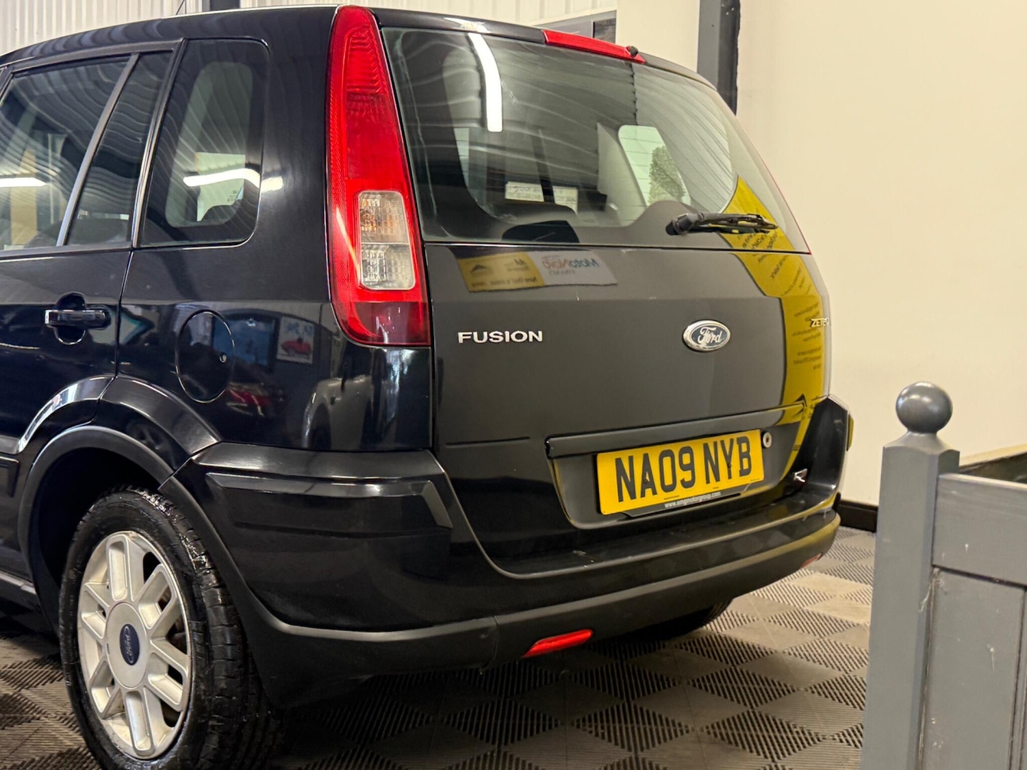 Used Ford Fusion 2009 for sale - 78058109: Photo 11