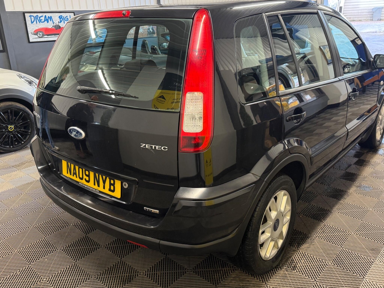 Used Ford Fusion 2009 for sale - 78058109: Photo 16