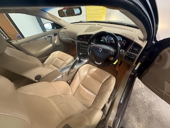 Used Volvo V70 2007 for sale - 75904816: Photo