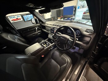 Used Land Rover Defender 110 2022 for sale - 78086003: Photo