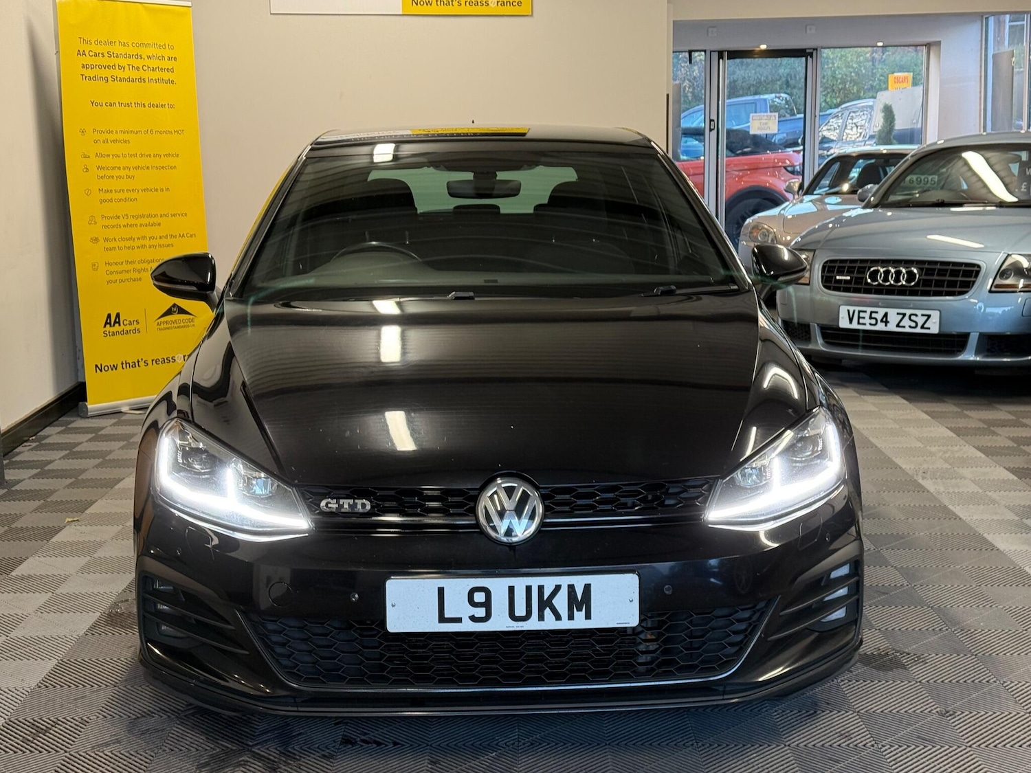 Used Volkswagen Golf 2017 for sale - 76689102: Photo 14