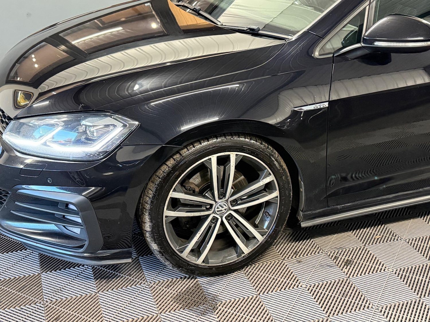 Used Volkswagen Golf 2017 for sale - 76689102: Photo 18