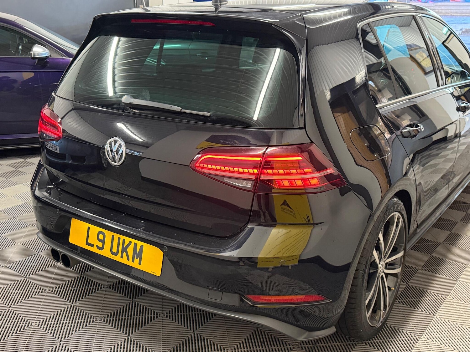 Used Volkswagen Golf 2017 for sale - 76689102: Photo 24