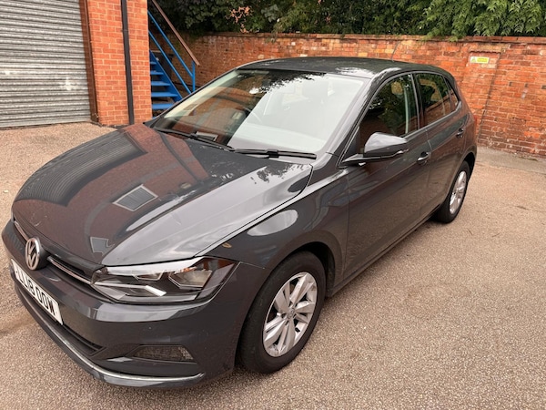 Used Volkswagen Polo 2018 for sale - 76020899: Photo 1