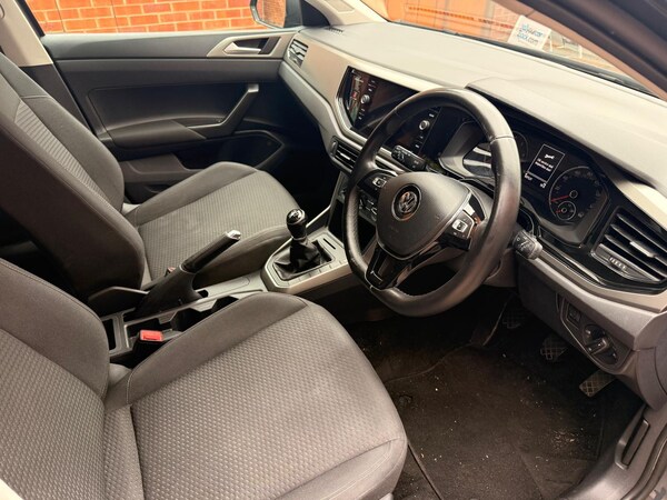 Used Volkswagen Polo 2018 for sale - 76020899: Photo 2