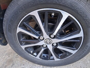 Used Toyota Yaris 2019 for sale - 77892117: Photo