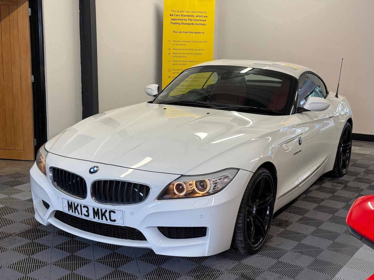 Used BMW Z4 2013 for sale - 76227162: Photo 2